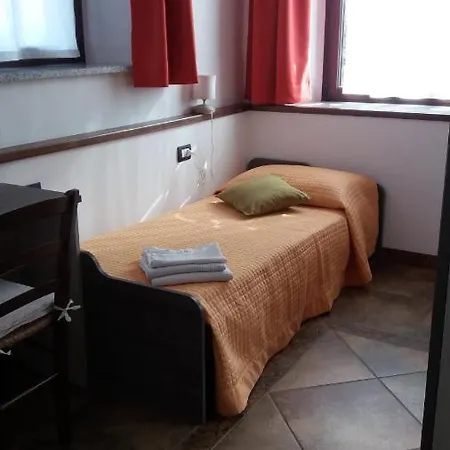 Casa de hóspedes Affittacamere-pizzeria88 Fonni